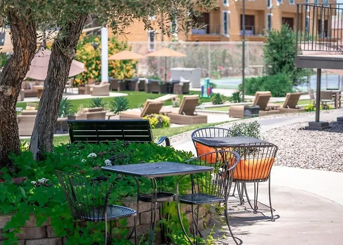 217 Fully Furnished 1br Suite-outdoor Pool Apartament