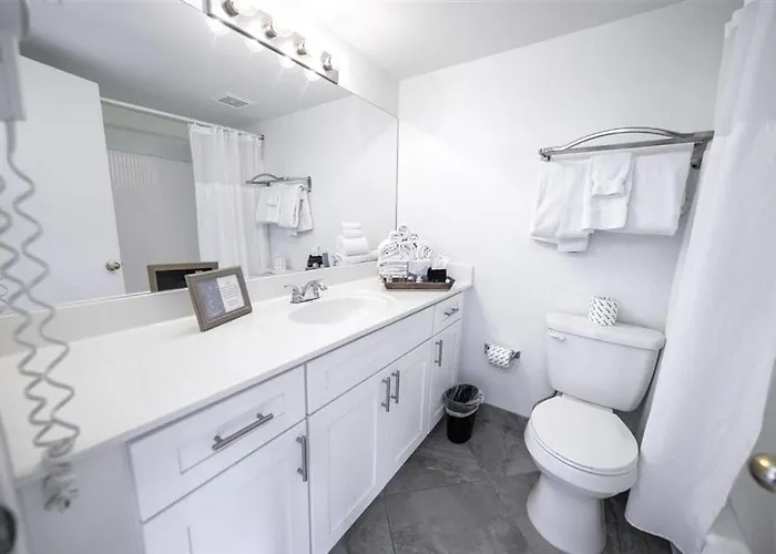 217 Fully Furnished 1br Suite-outdoor Pool Apartament