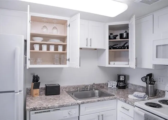 217 Fully Furnished 1br Suite-outdoor Pool Apartament *