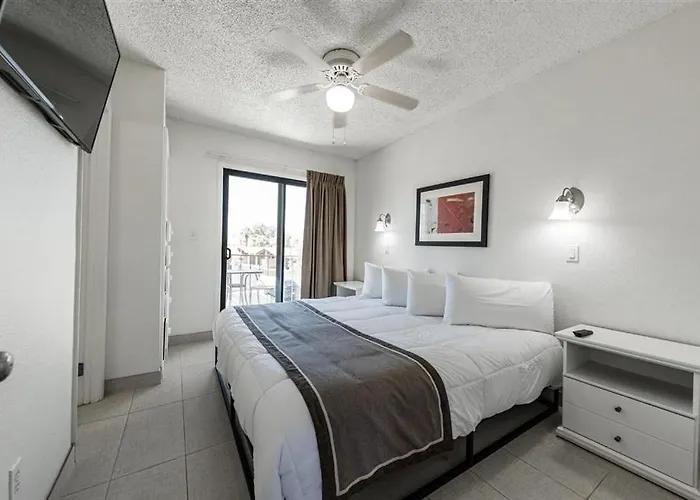 217 Fully Furnished 1br Suite-outdoor Pool
